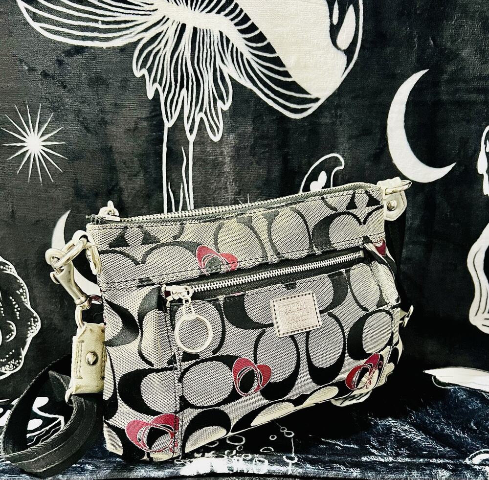 Coach Poppy Signature Groovy 18756 2-Way Crossbody Shoulder Bag Pink Hearts